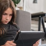 Çocuklarınızı dijital dünyada muhafazasız bırakmayın