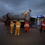 İzmir’de yağış ve deniz düzeyi hareketliliğine anlık müdahale